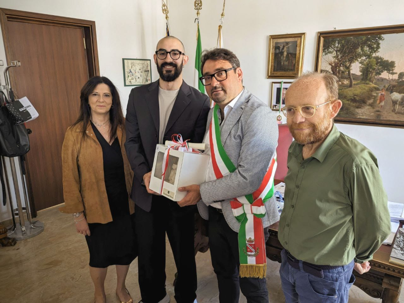 In Municipio l’omaggio al giocatore teramano di basket in carrozzina, Simone De Maggi - Foto