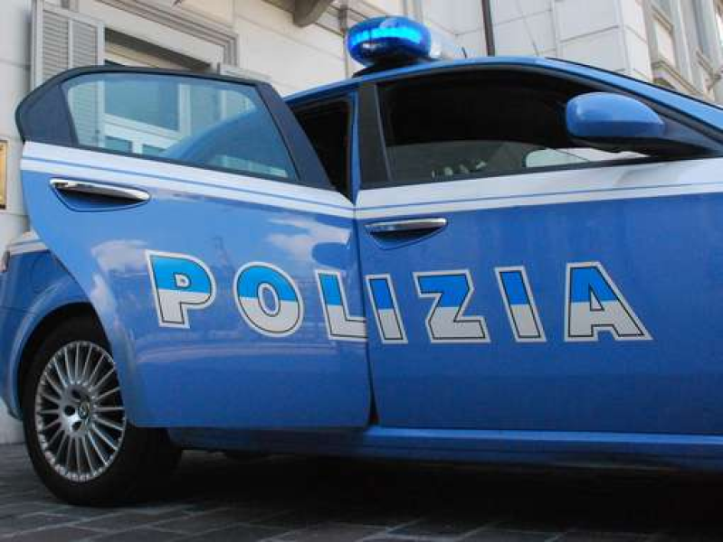 Silvi Marina: La Polizia ferma 3 persone sotto effetto di alcol e 4 per stupefacenti - Foto