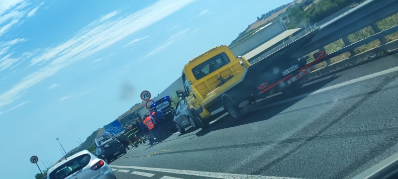 Attenzione. Code sulla Teramo Mare all'altezza di Mosciano per un incidente - Foto