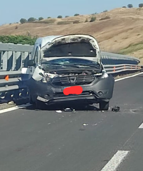 Incidente sulla Teramo Mare, nessun ferito grave e file chilometriche - Foto