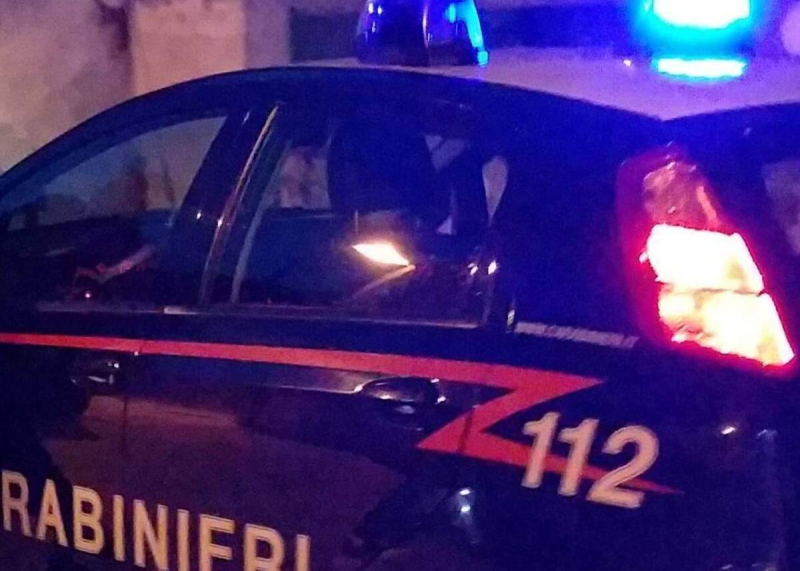 Maxi rissa in piazza Regina Margherita  a L'Aquila: ferita alla testa una ragazza - Foto