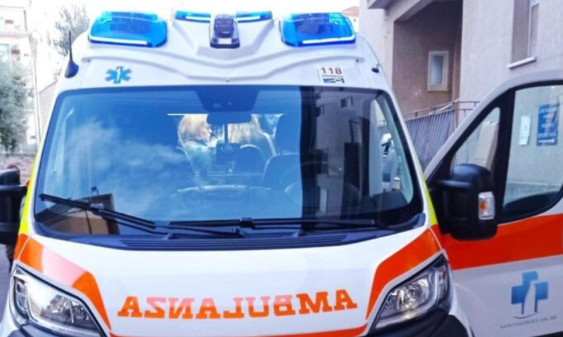 16enne rischia di morire annegata a Pescara ma viene salvata - Foto