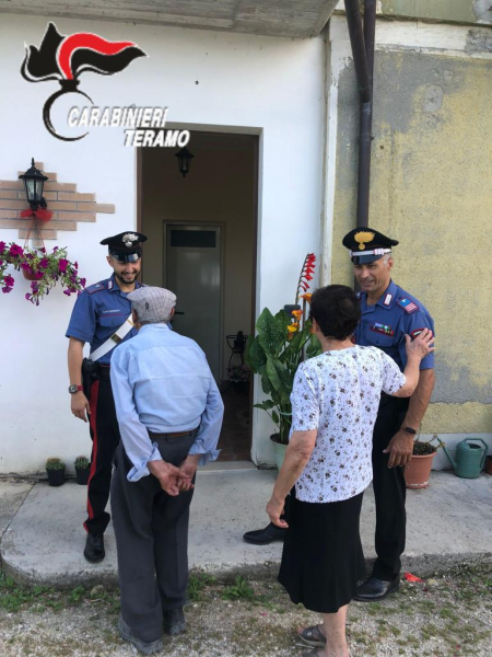 Si fingono carabinieri e chiedono soldi per telefono agli anziani: due nuovi casi a Teramo - Foto