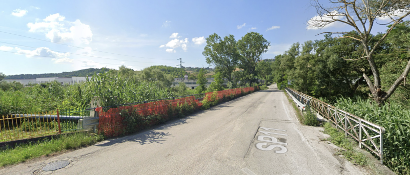 Poggio Morello. Chiuso oggi il tratto Sp11 del ponte sul Salinello: la comunicazione arrivata solo ieri - Foto