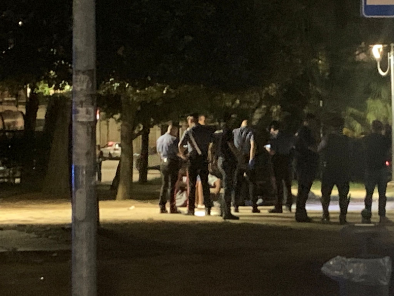 Continuano i blitz delle forze dell'ordine a piazza Garibaldi e ai giardini Marcozzi - Foto