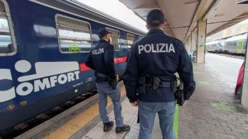 Rissa alla stazione di Giulianova: due ragazzi marocchini accoltellati, uno in codice rosso - Foto