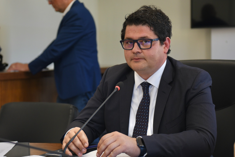 Mariani, lavori per la messa in sicurezza del traforo del Gran Sasso in II° Commissione - Foto