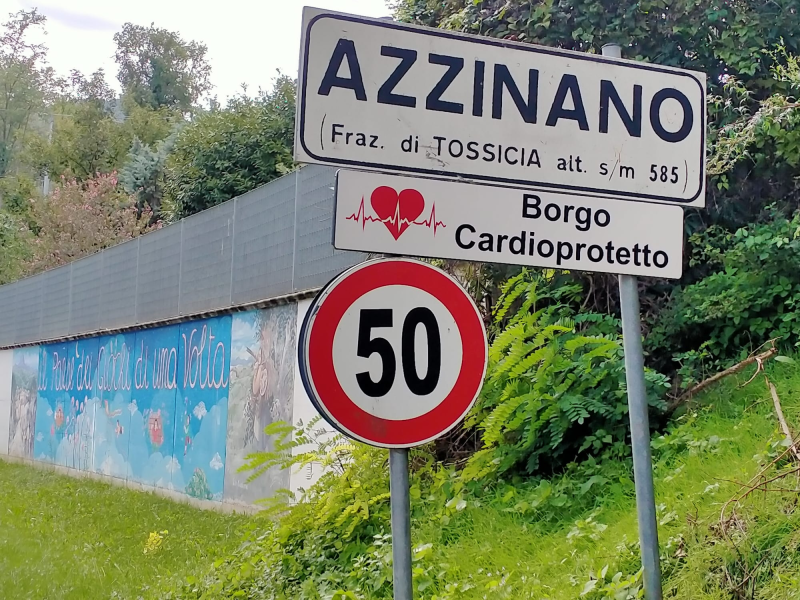 Non solo murales, Azzinano diventa borgo cardioprotetto - Foto