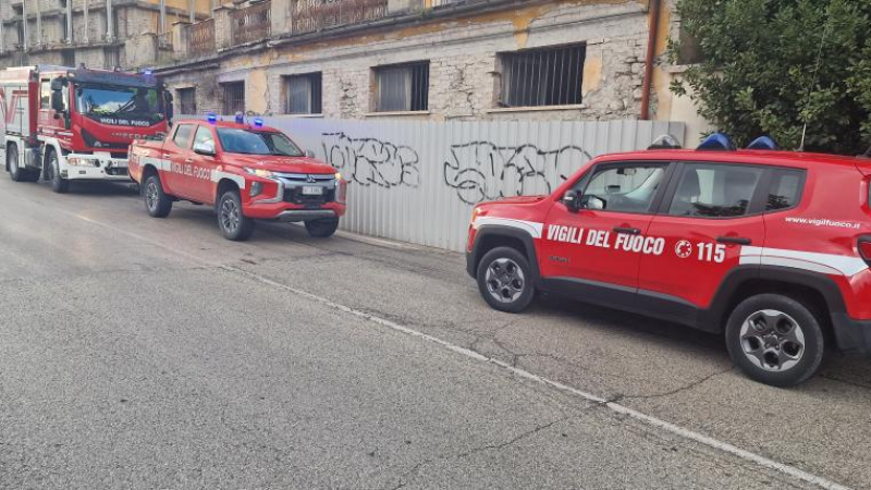 Cade il solaio durante i lavori nella Casa della Carità a Teramo: lavoratore in Codice Rosso al Mazzini - Foto