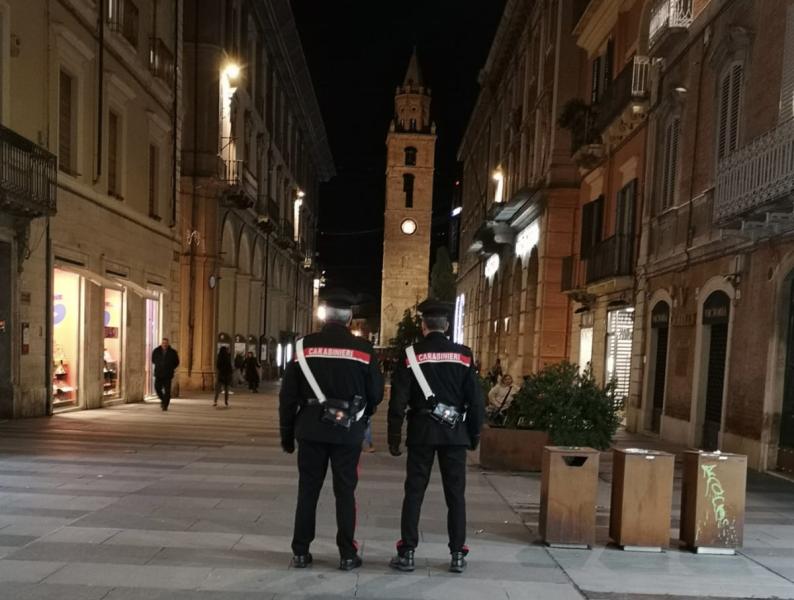 Teramo. Ruba il portafogli di una donna alla cassa di un supermercato - Foto