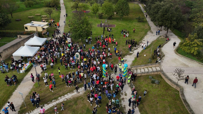 Grande successo per la Radio-passeggiata a sostegno del reparto radioterapia del Mazzini - Foto