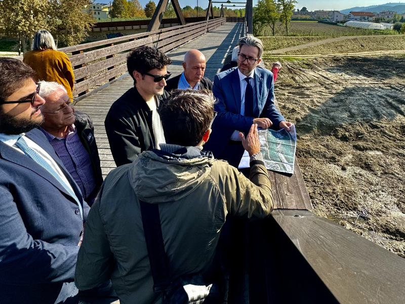 Roseto. Interventi da mezzo milione di euro in corso nei pressi della foce del Tordino - Foto