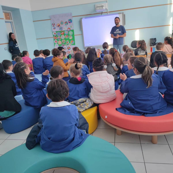 Plastic Free oggi a Nereto per un evento di sensibilizzazione ambientale - Foto