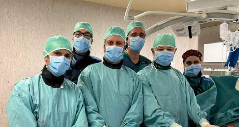 Innovazione a L'Aquila. Primo intervento aortico senza incisioni - Foto