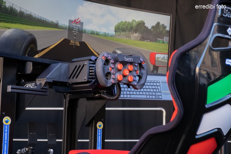 "SimRacing" per tutti: inclusione al volante virtuale - Foto