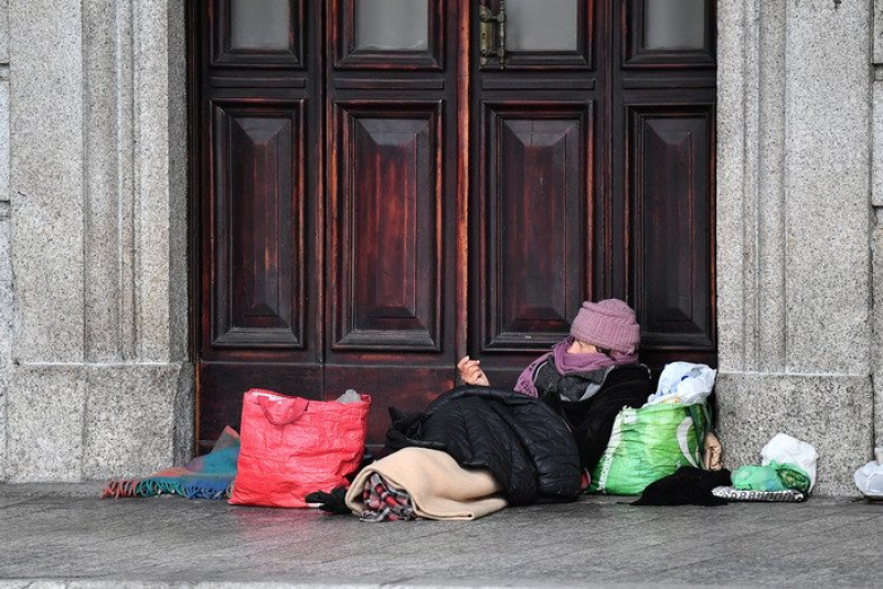 Natale triste per milioni di italiani: il dramma della povertà - Foto