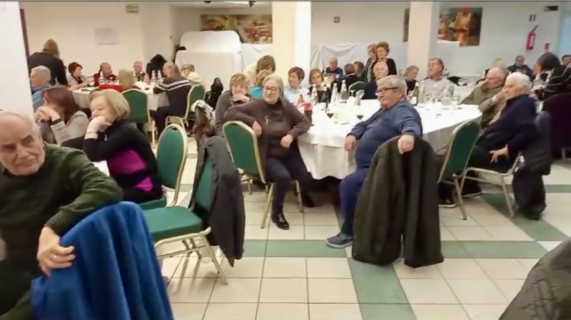 A Martinsicuro un successo per il pranzo sociale di Natale con oltre 200 anziani - Foto