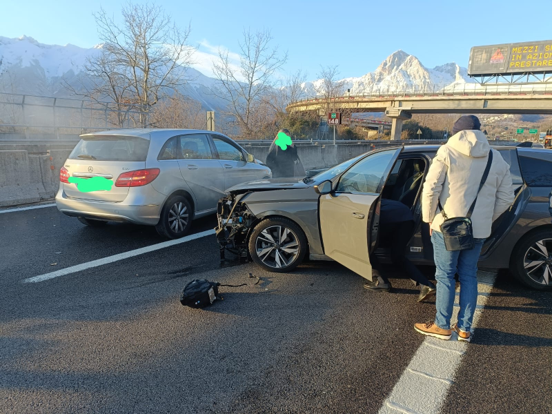 Attenzione. Incidente sulla A24 prima di Colledara: due auto coinvolte - Foto