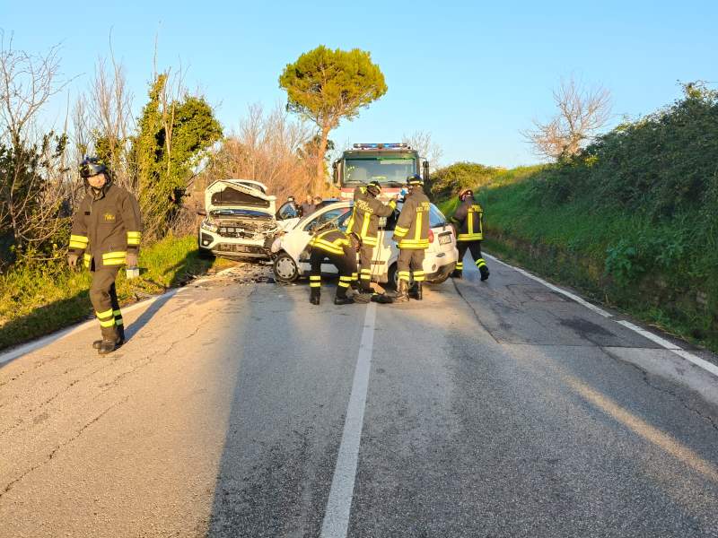 Incidente a Scerne di Pineto: un uomo trasportato in elisoccorso al Mazzini - Foto