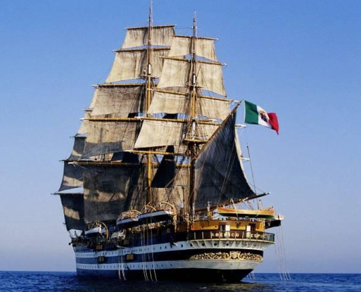 L’Amerigo Vespucci solca il Mediterraneo: porte aperte ai visitatori - Foto